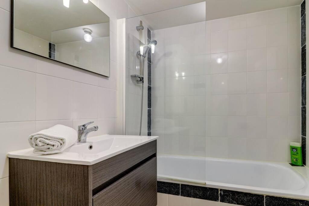Le Nid Douillet Topdestination-Bourg - Centre Ville - 3 Etoiles Εξωτερικό φωτογραφία